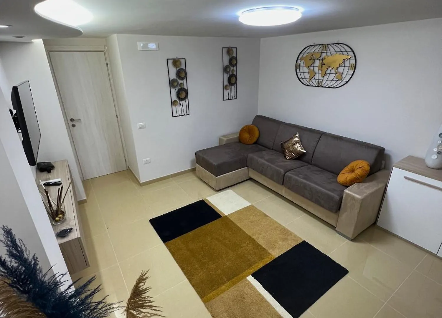 L'Ospite Napoletano Apartment Naples